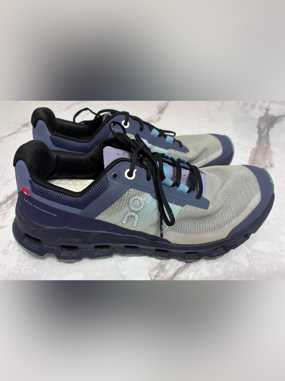 On Running Cloudvista  Trail Sneakers Women’s Size 7
